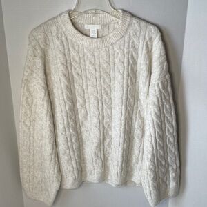 H&M  Women's Size XXL Cream Cable-Knit Crewneck Sweater 8% Wool Cropped